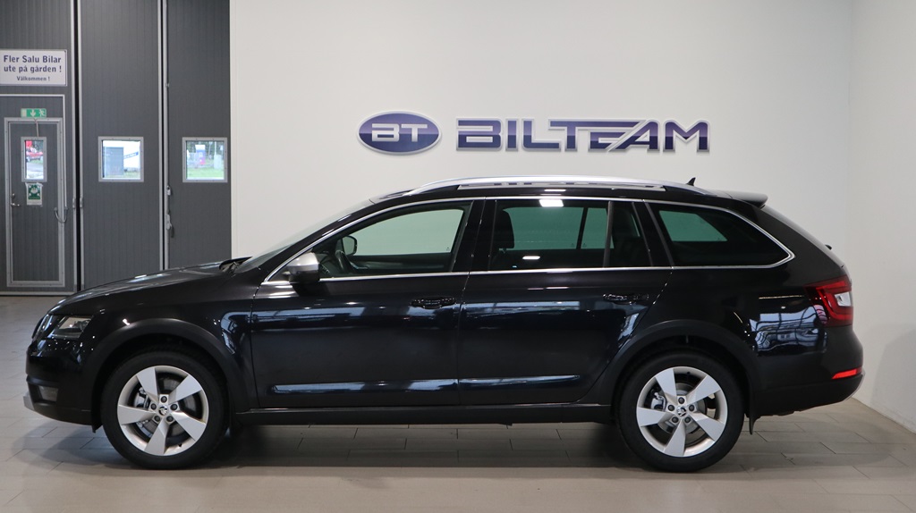 Skoda Octavia Combi GSL89S