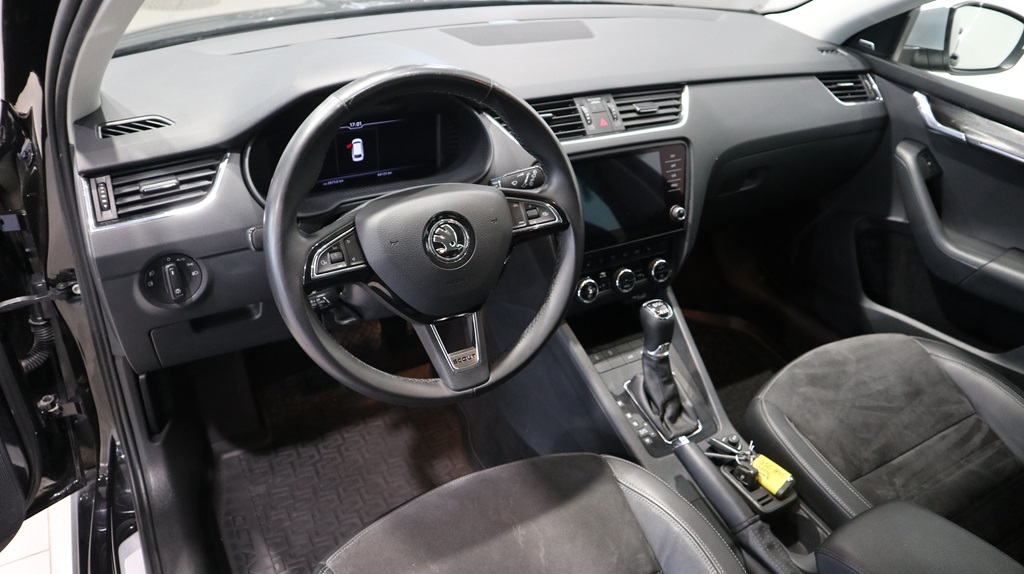 Skoda Octavia Combi GSL89S