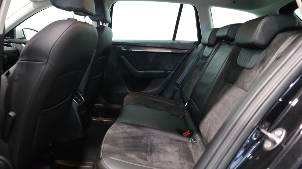 Skoda Octavia Combi GSL89S