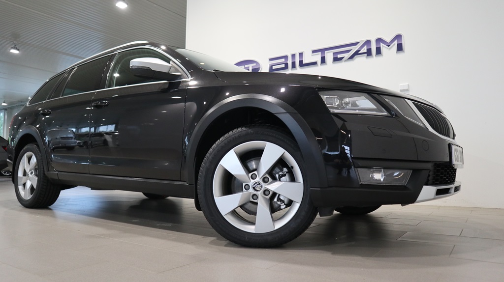 Skoda Octavia Combi GSL89S