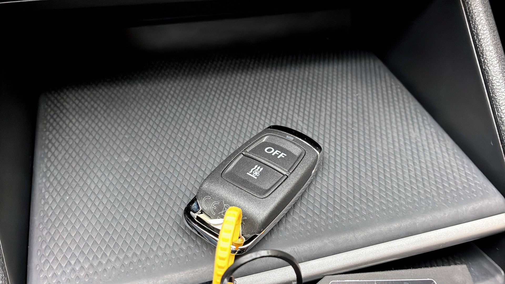 Volkswagen Tiguan GUB67E