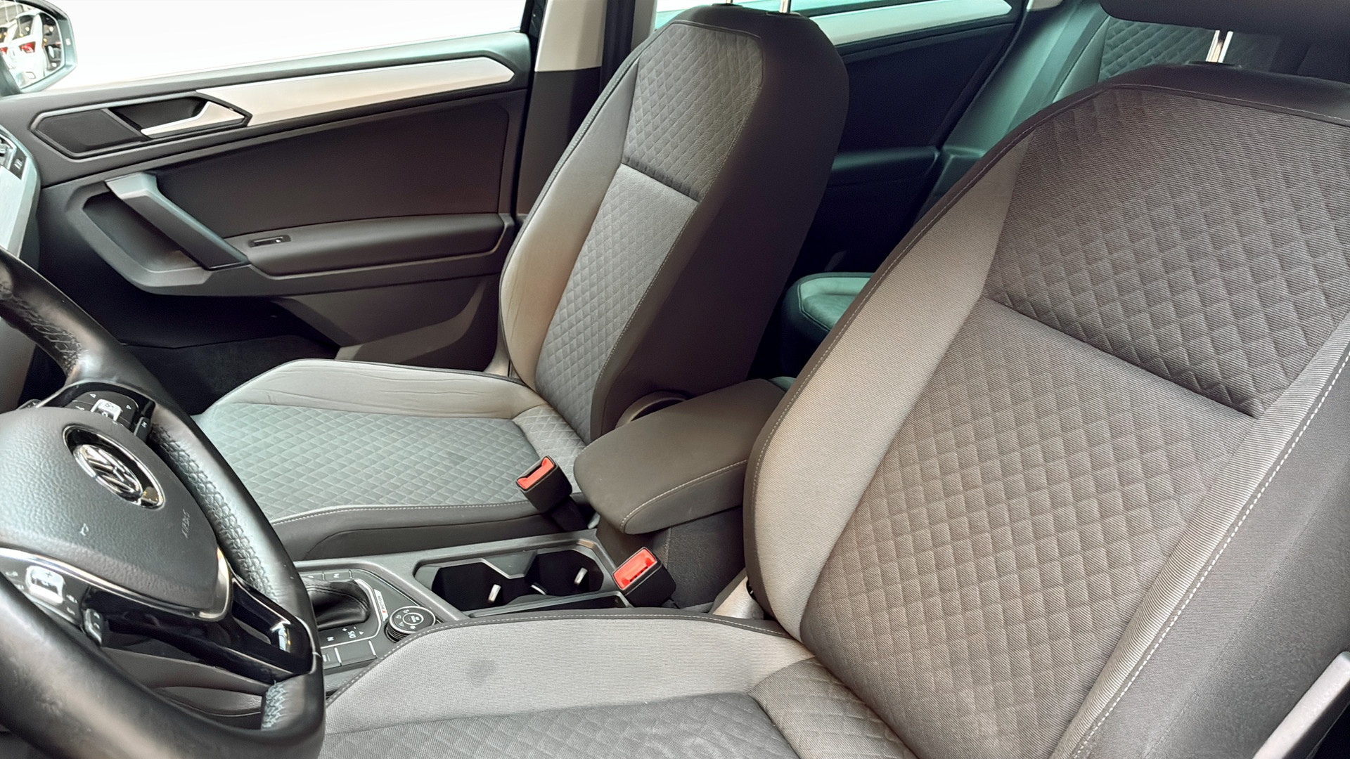 Volkswagen Tiguan GUF66N