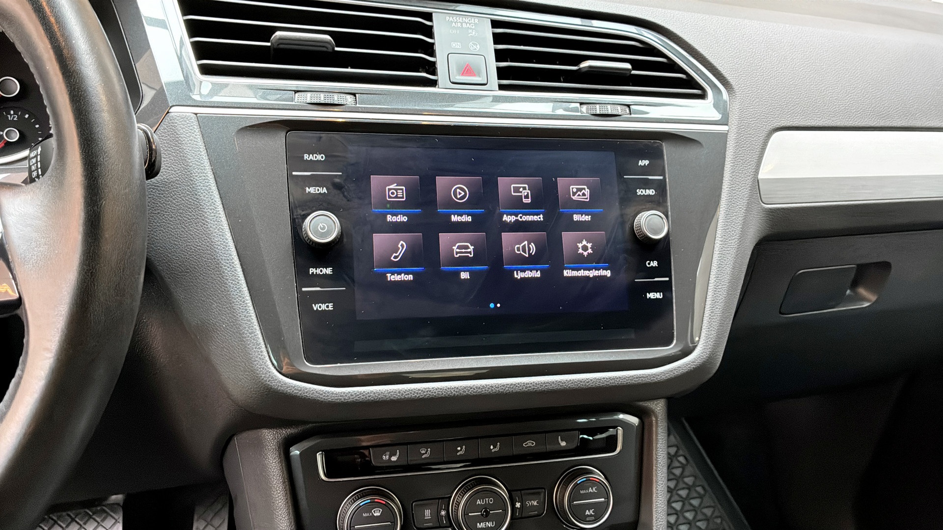 Volkswagen Tiguan GUF66N