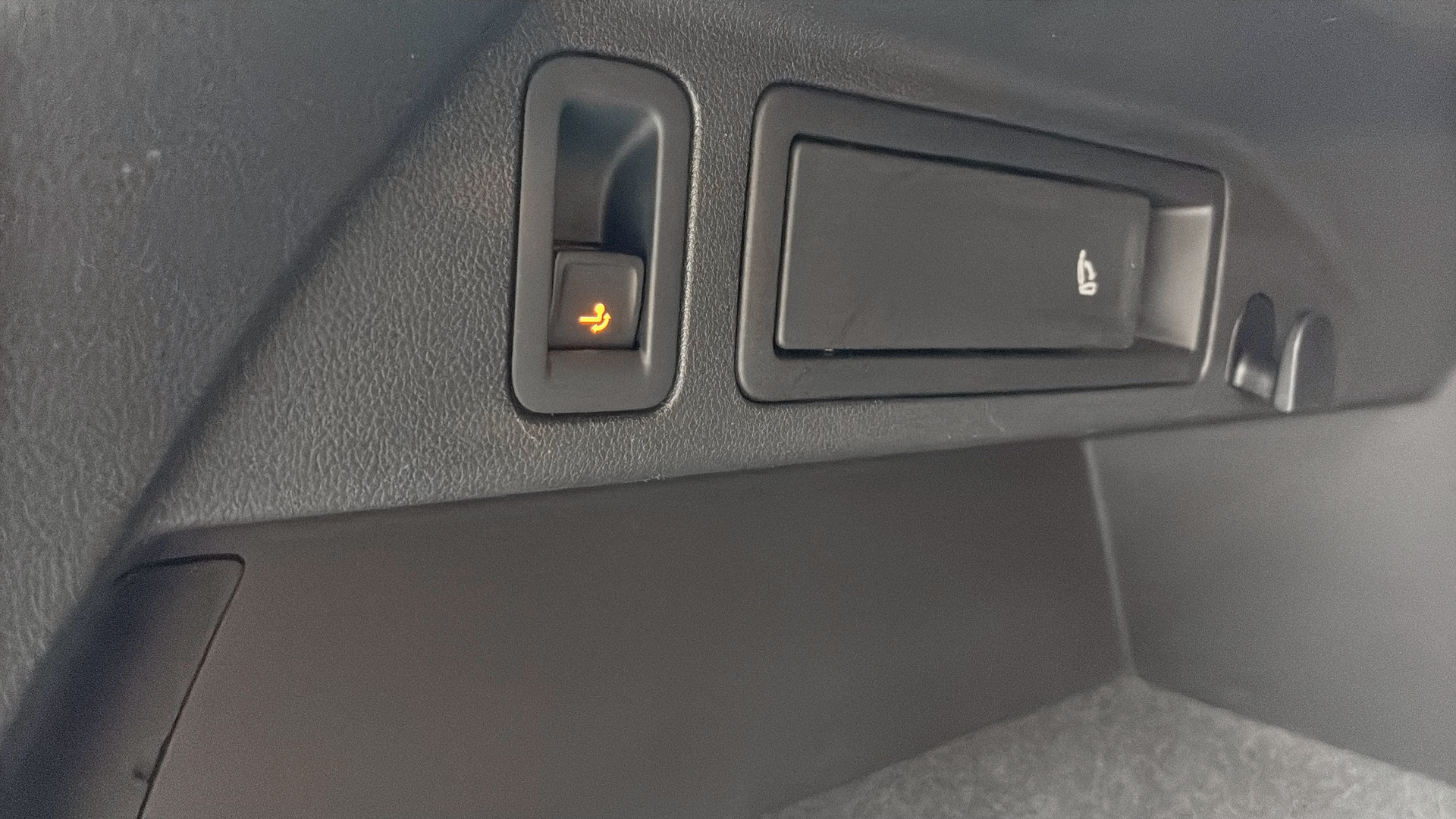 Volkswagen Tiguan GUF66N