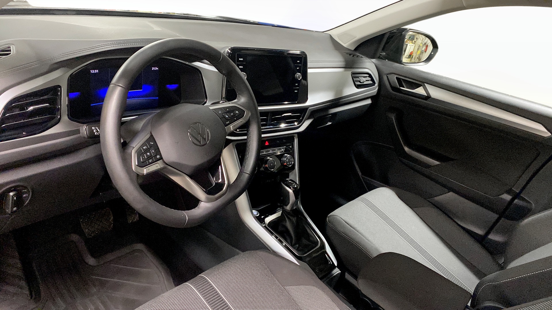 Volkswagen T-Roc GWB10Y