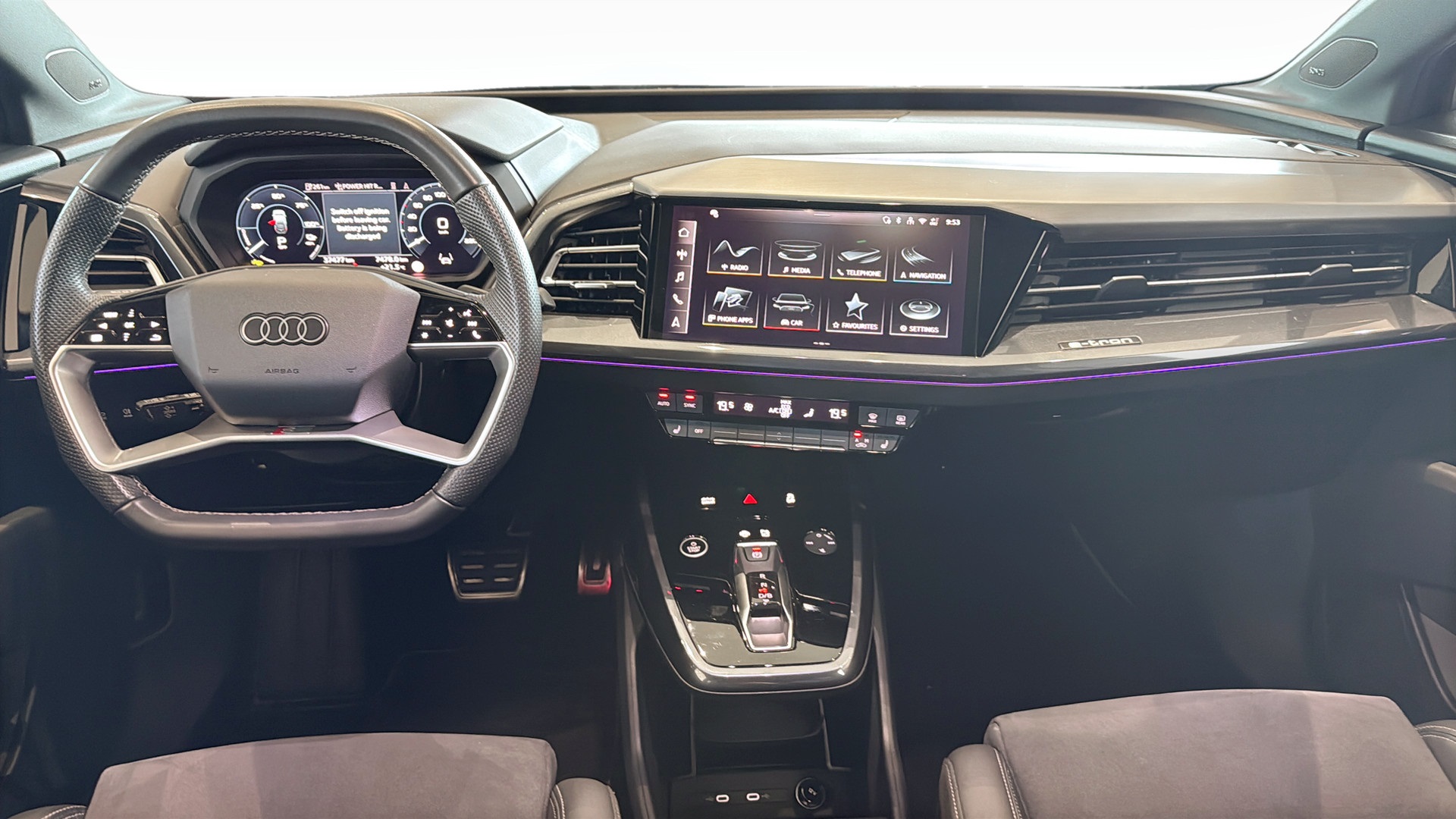 Audi Q4 Sportback e-tron GXJ83U