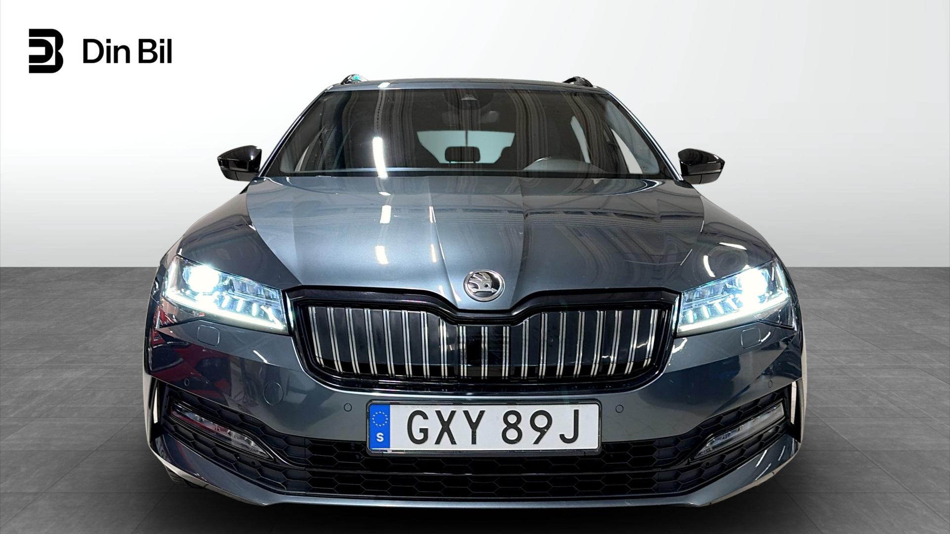 Skoda Superb GXY89J