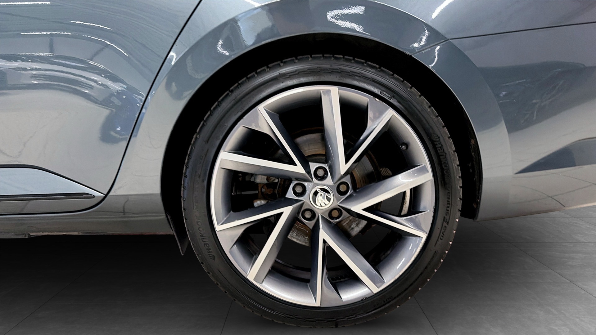 Skoda Superb GXY89J
