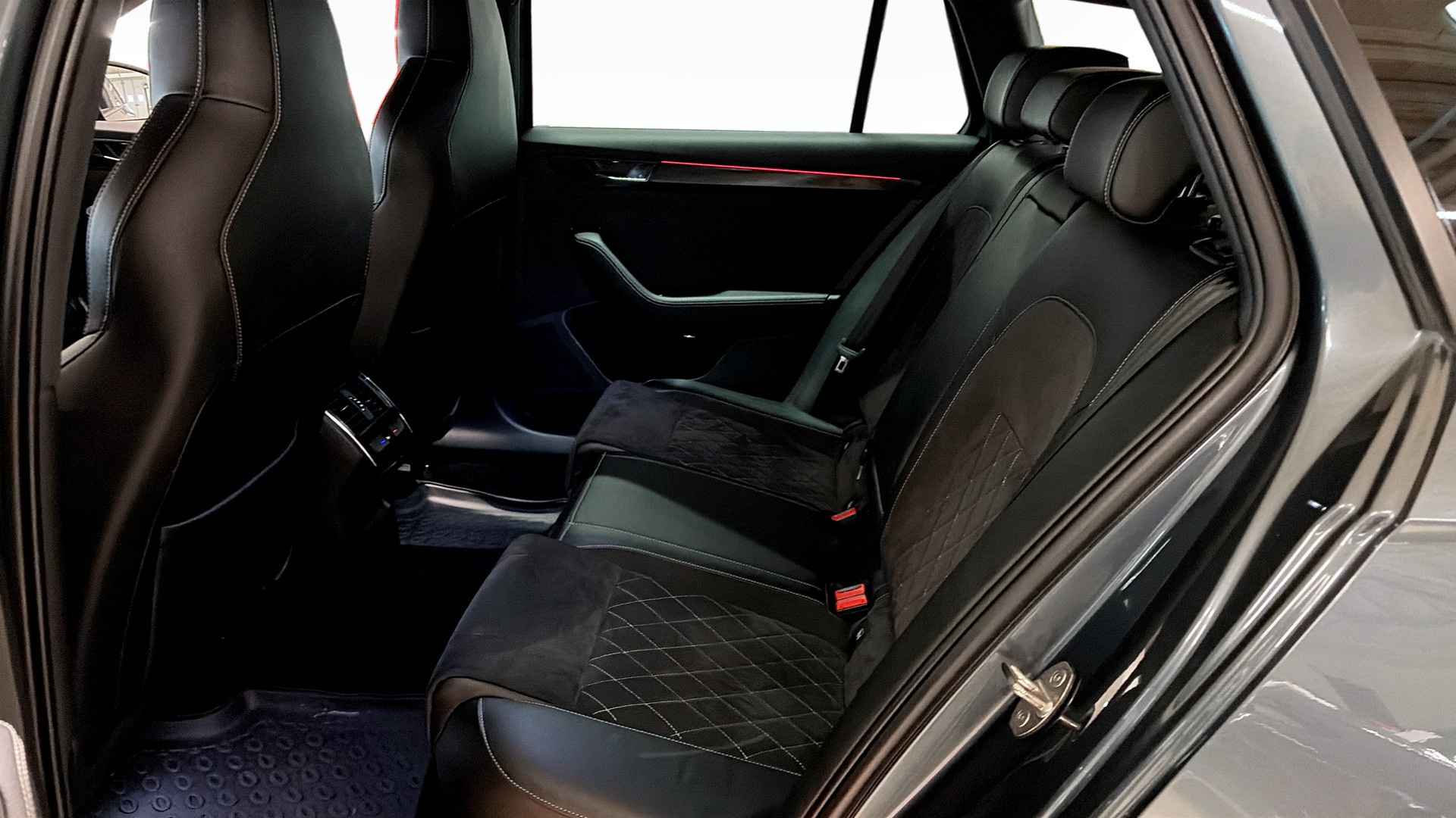 Skoda Superb GXY89J