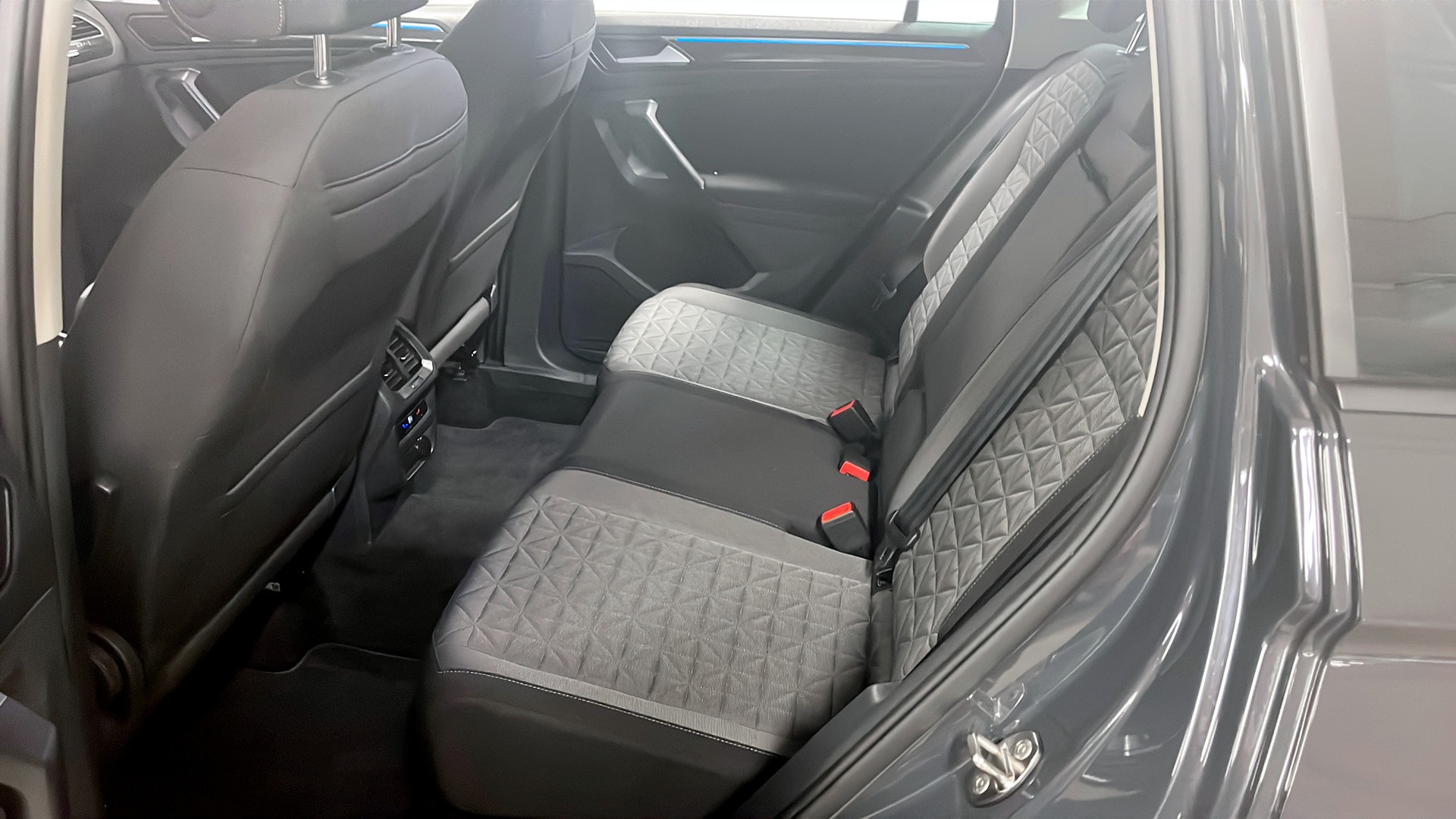 Volkswagen Tiguan GYD58U