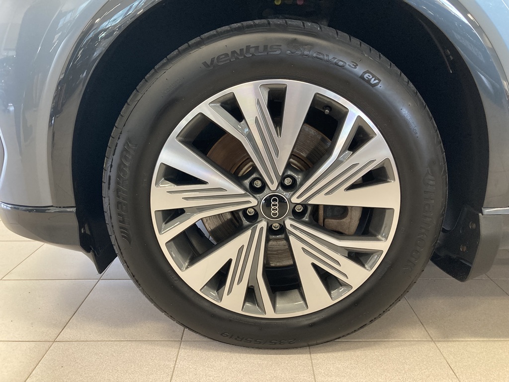 Audi Q4 e-tron GYS29U