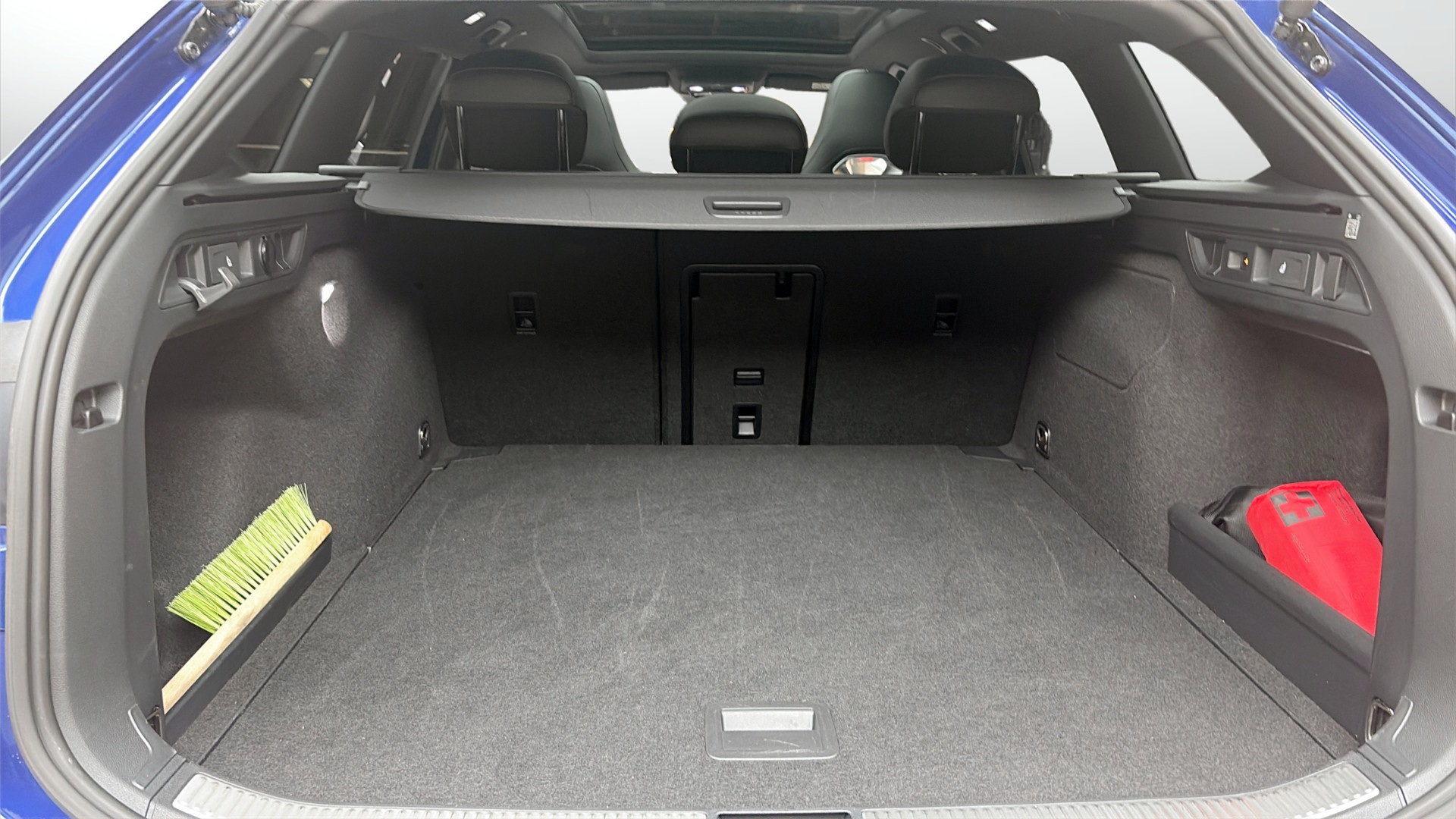 Volkswagen Passat HAF96B