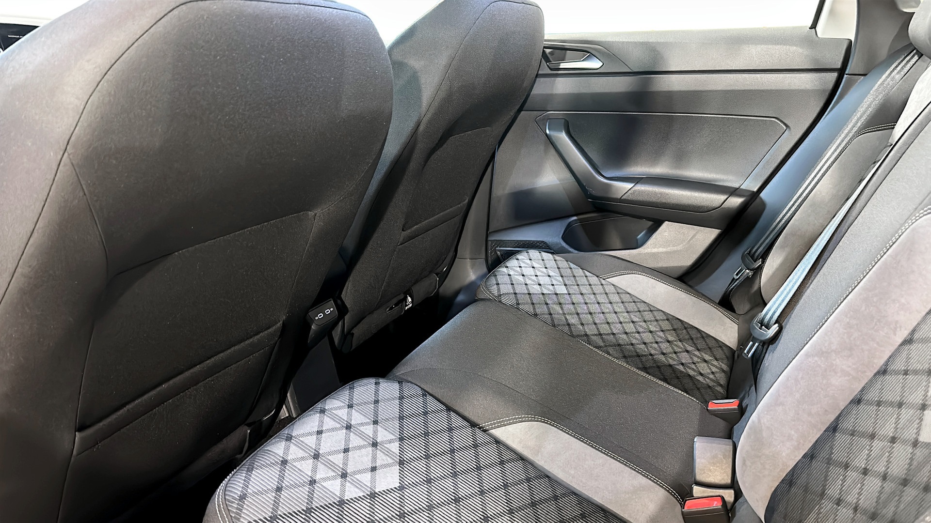 Volkswagen Taigo HAM78P