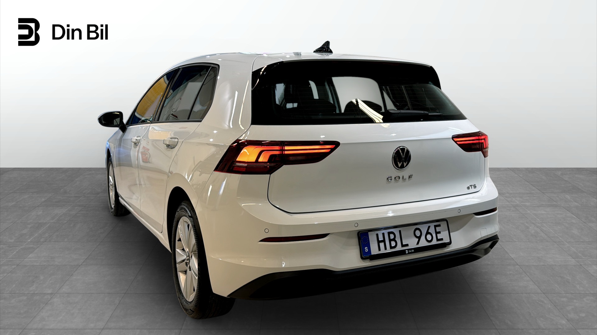 Volkswagen Golf HBL96E