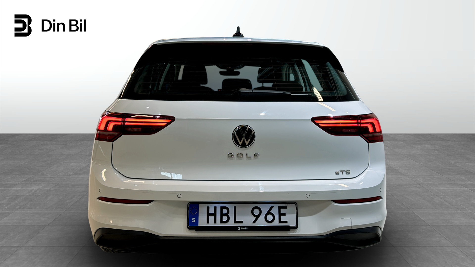 Volkswagen Golf HBL96E