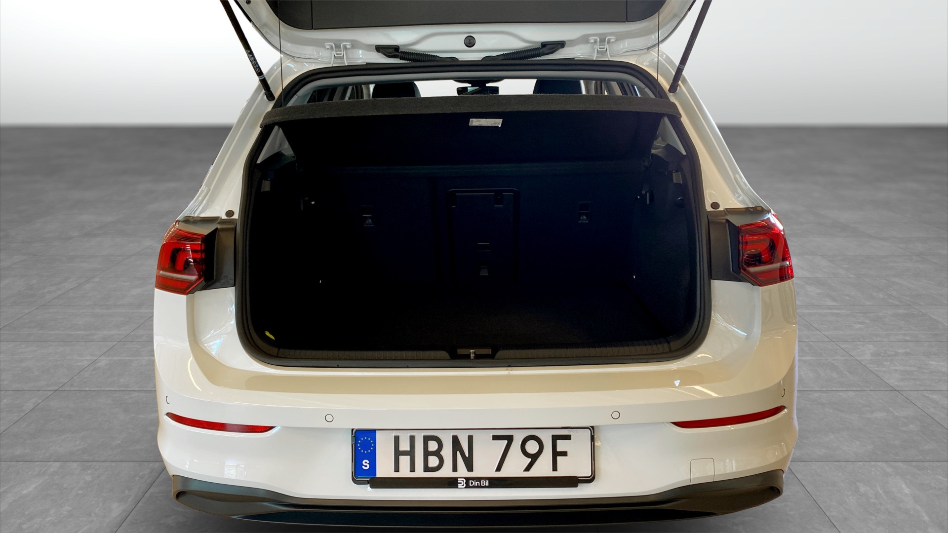 Volkswagen Golf HBN79F