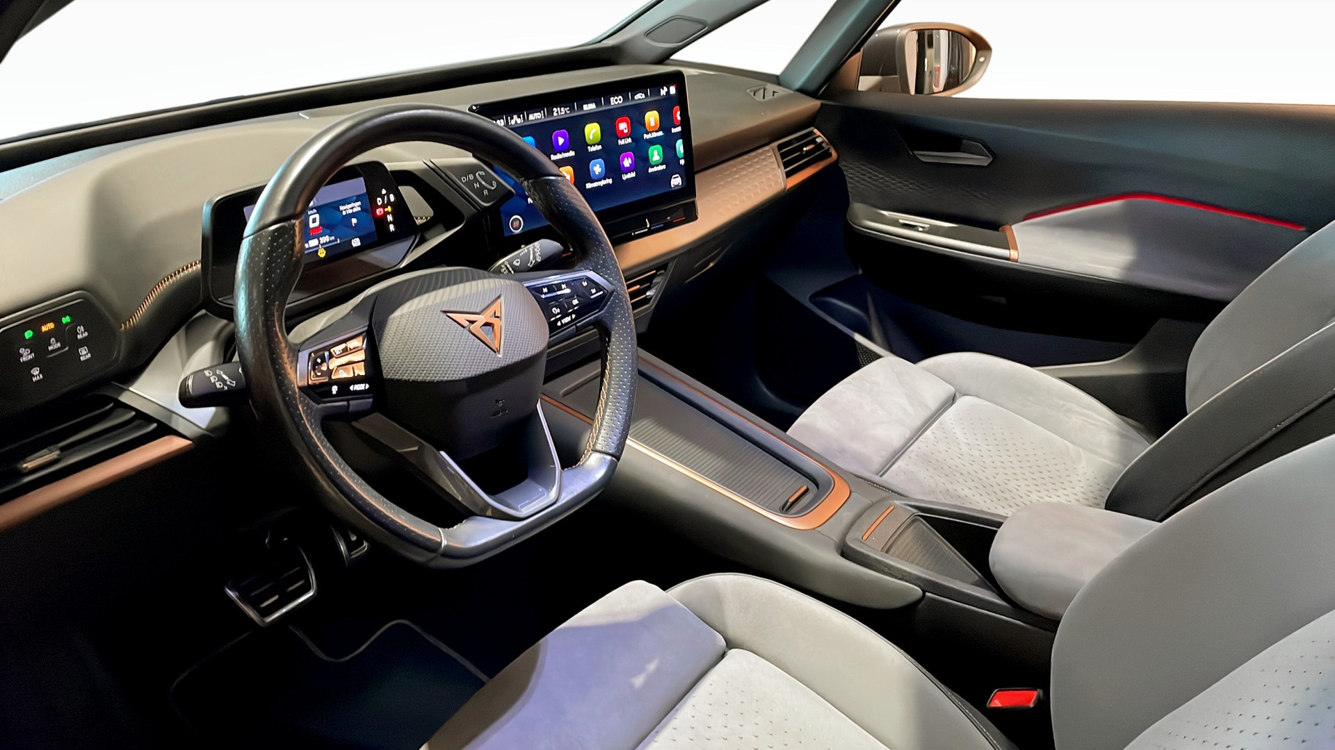 CUPRA Born HBS94X