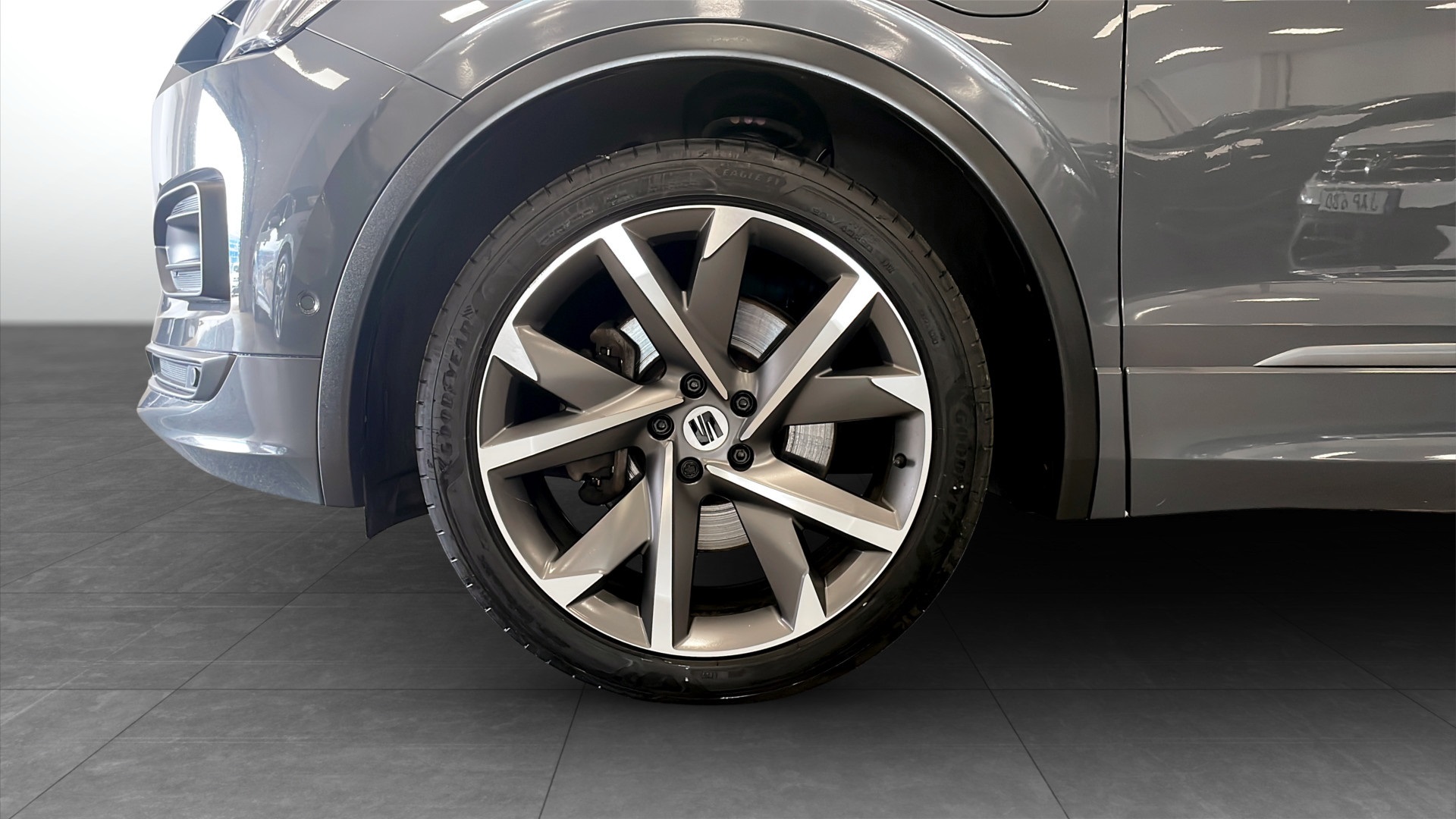SEAT Tarraco HBW69U