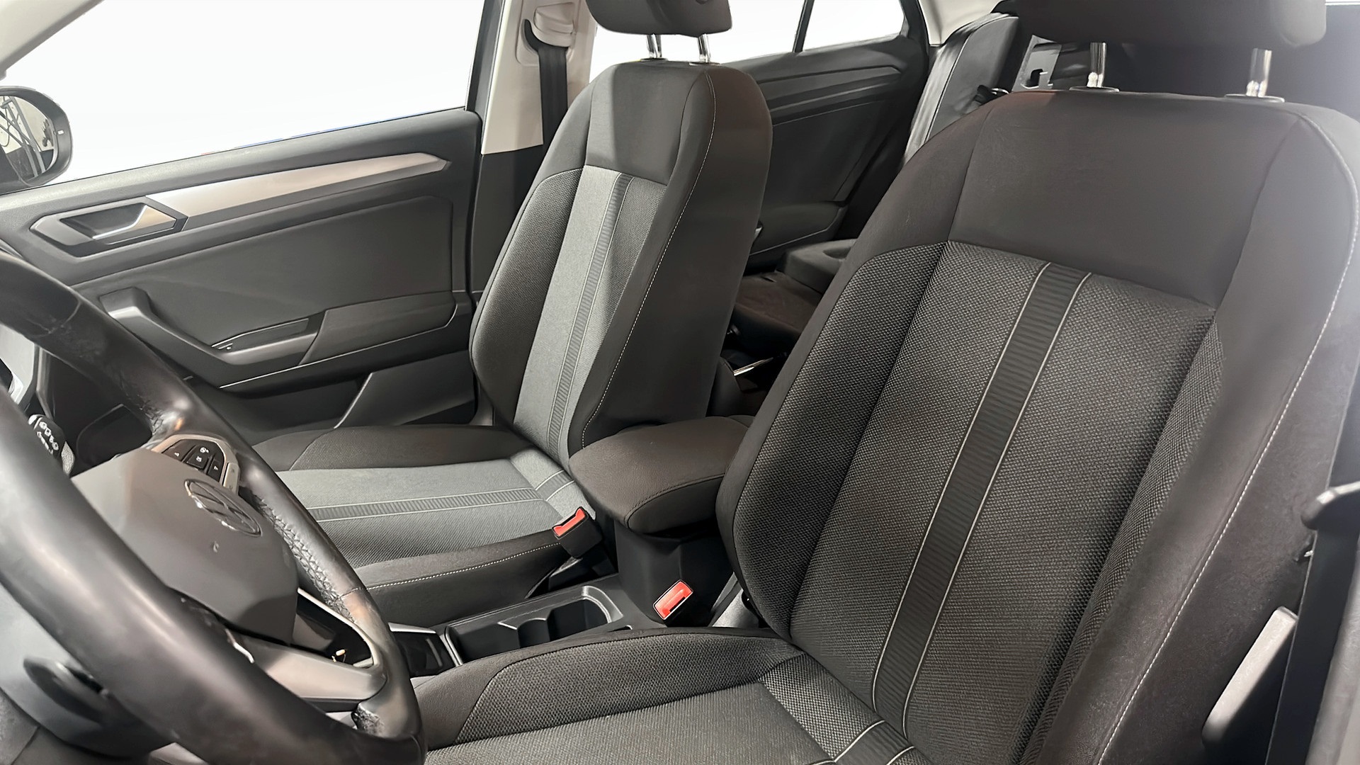 Volkswagen T-Roc HCD84A