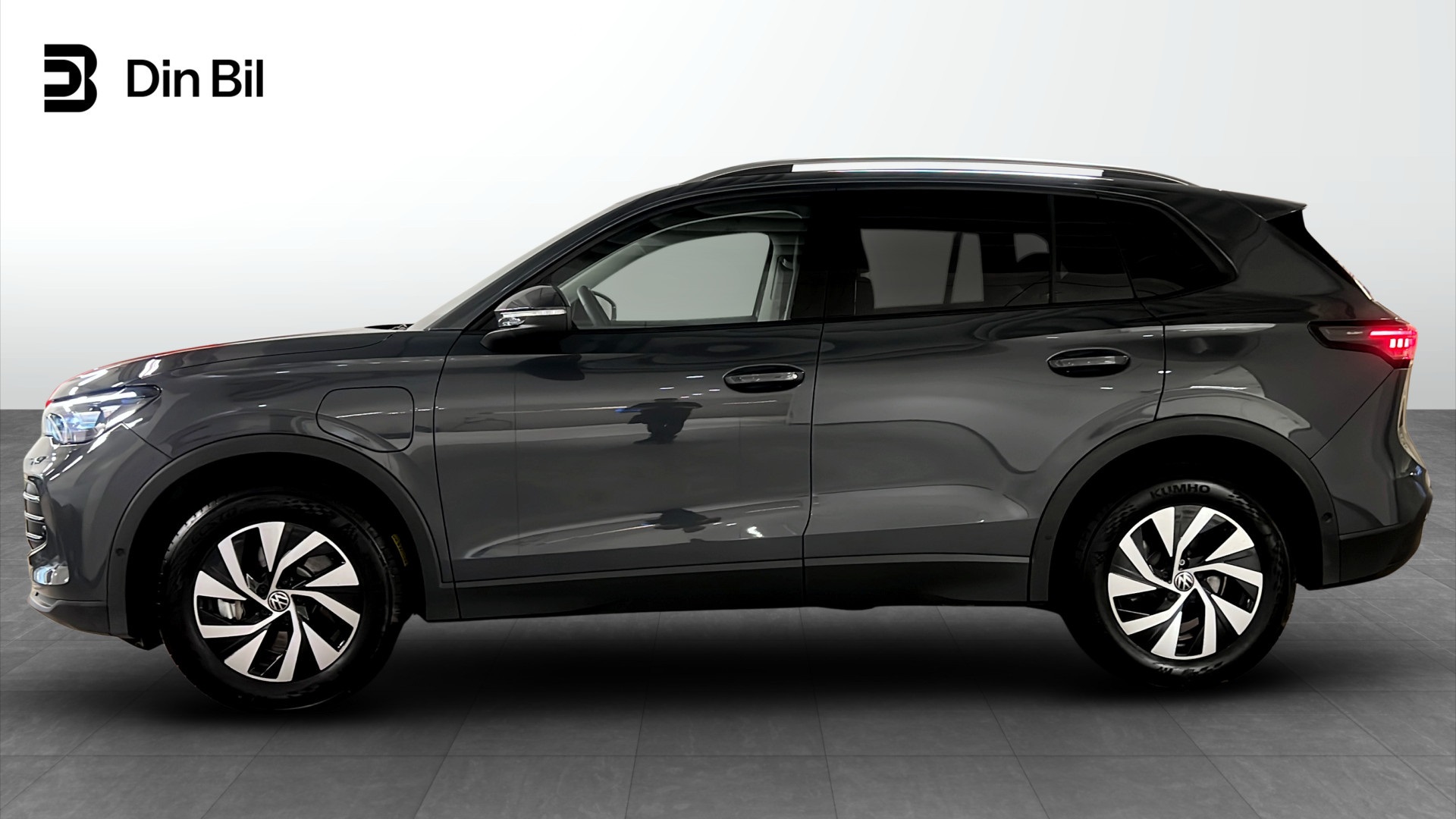 Volkswagen Tiguan HCH32F