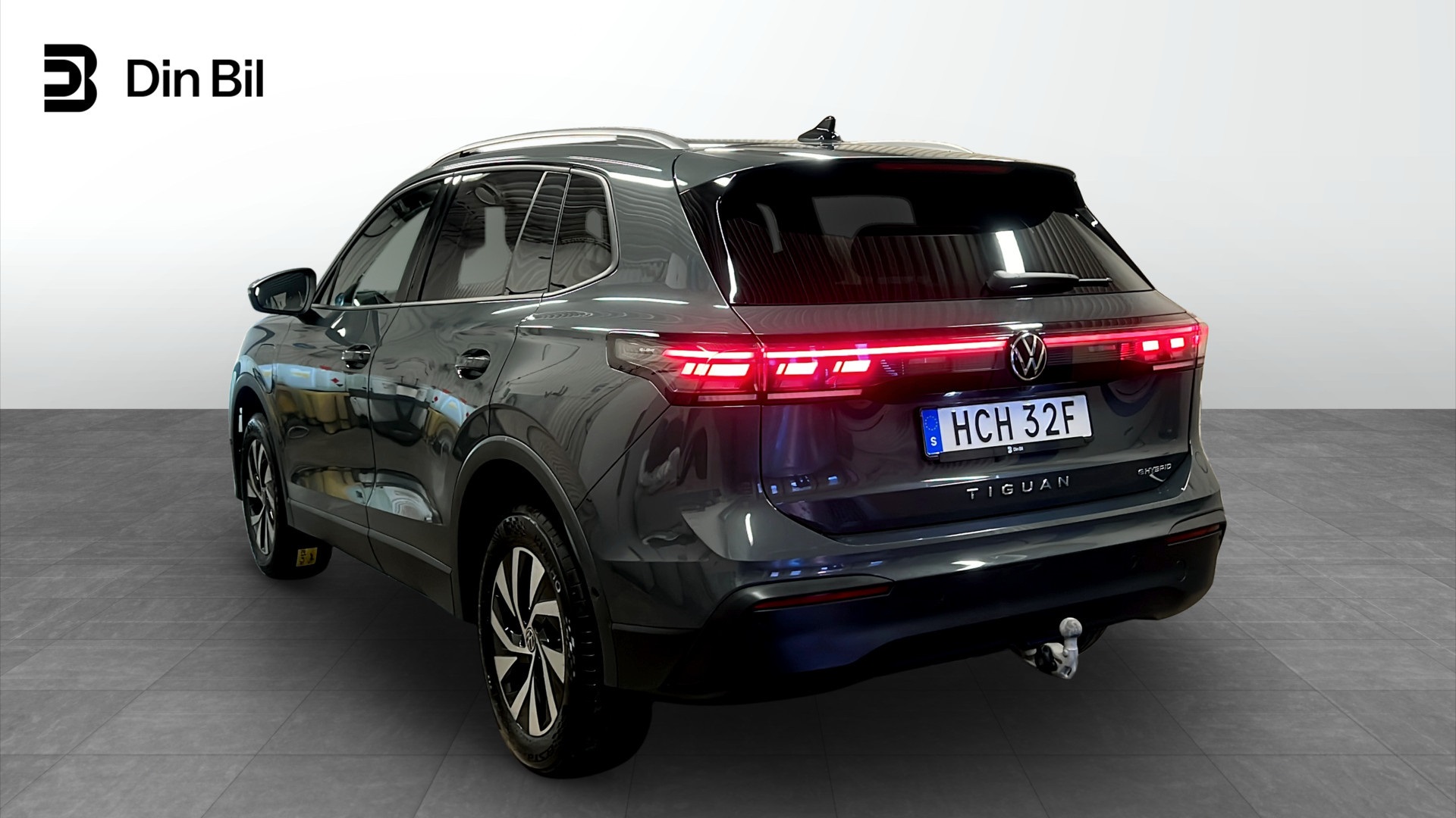 Volkswagen Tiguan HCH32F
