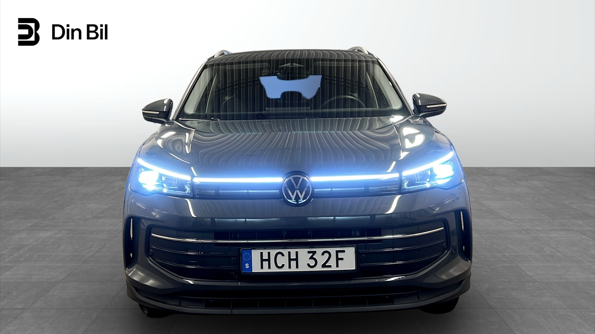 Volkswagen Tiguan HCH32F