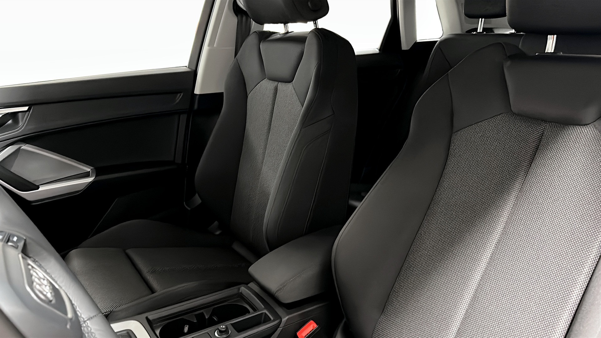 Audi Q3 HCH95Y