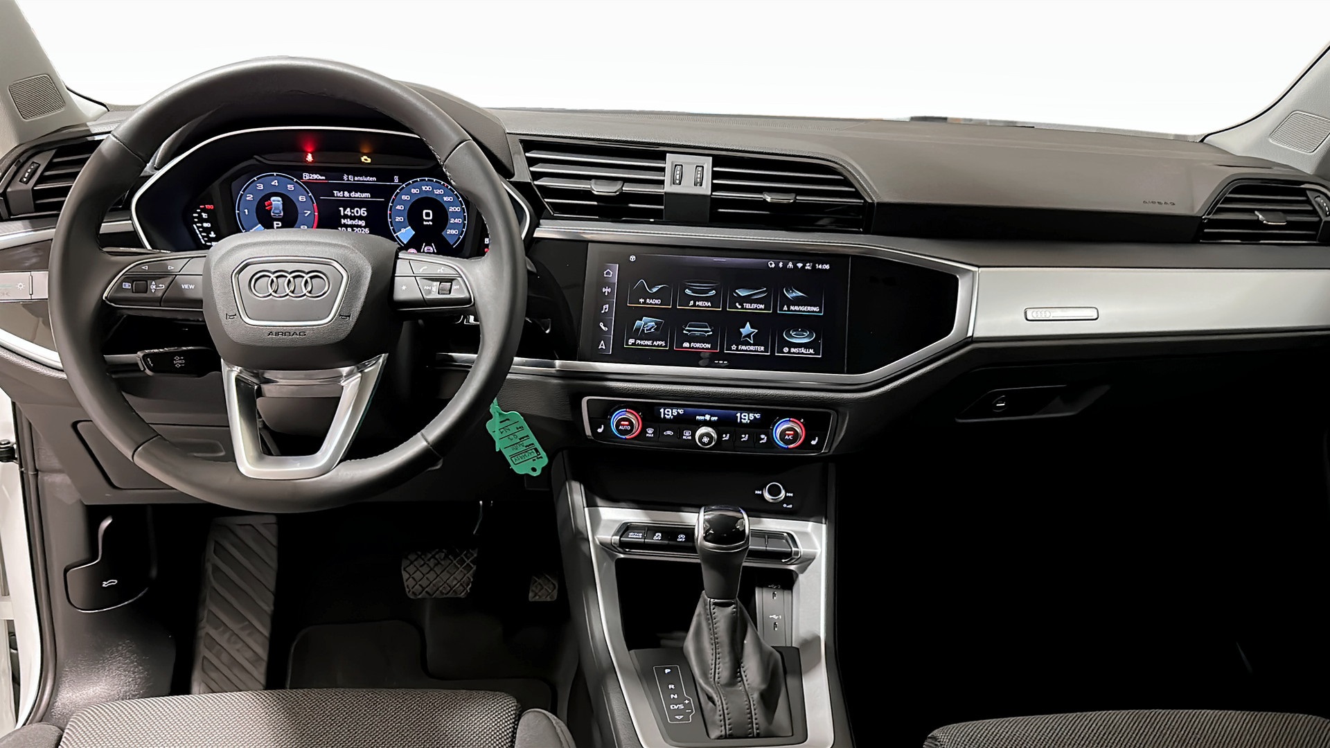Audi Q3 HCH95Y