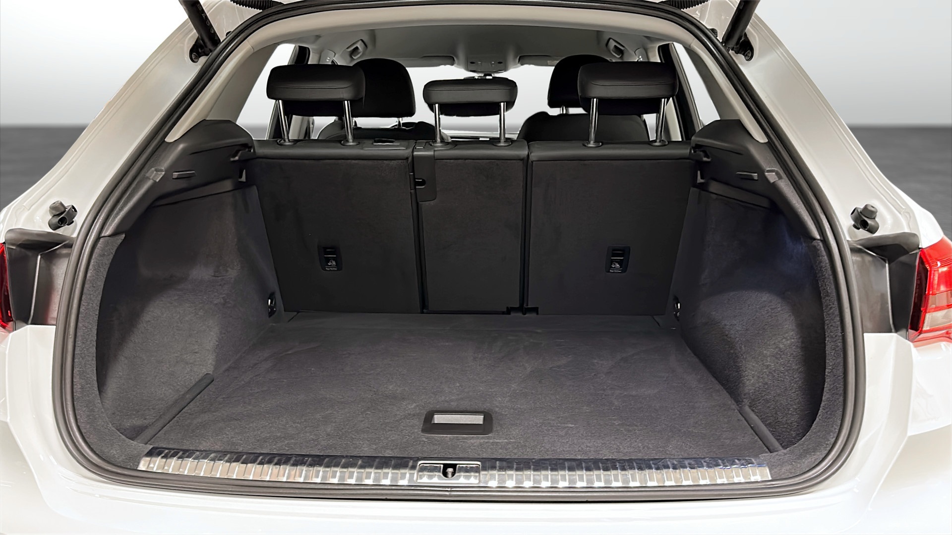 Audi Q3 HCH95Y