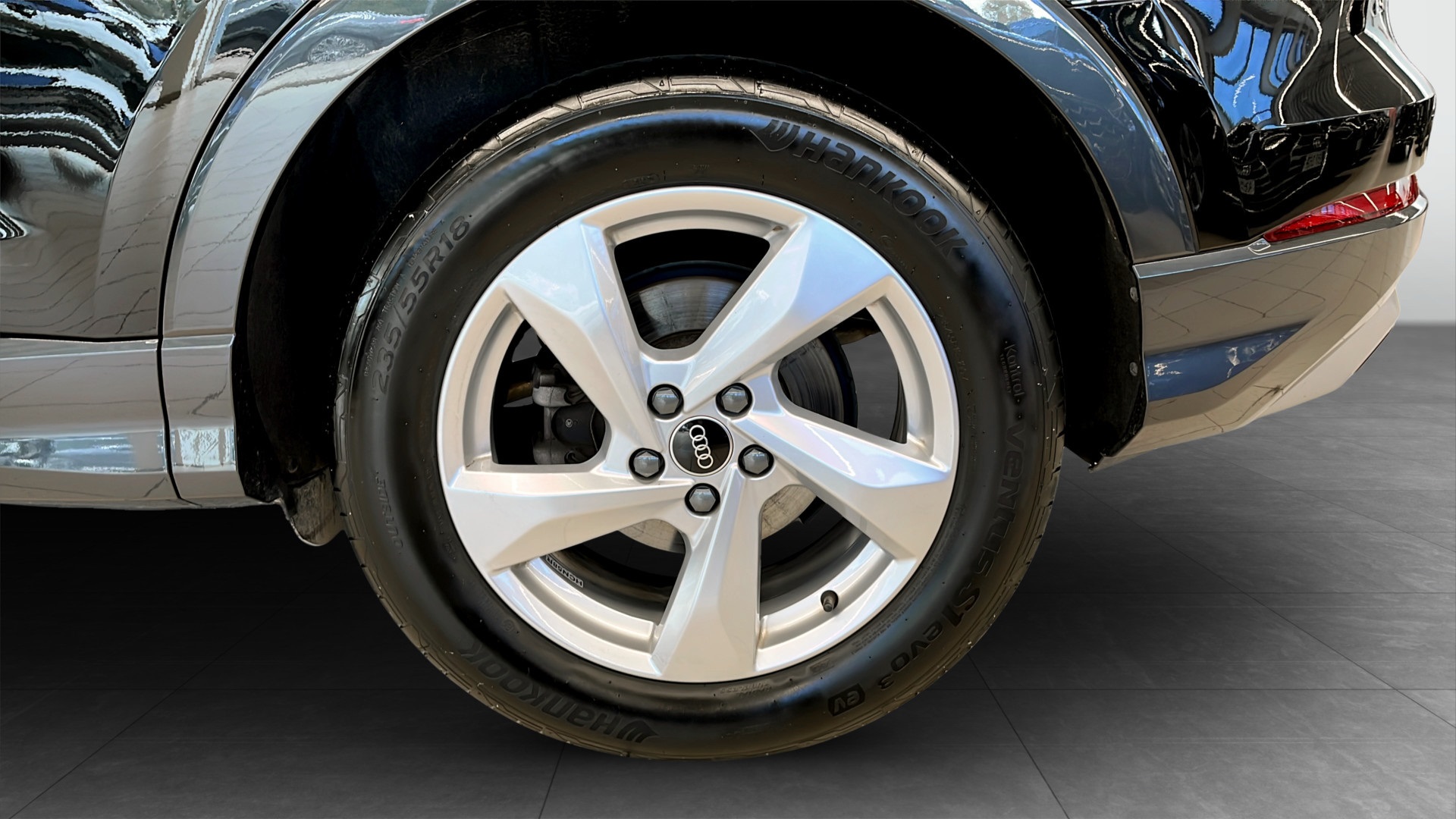 Audi Q3 HCN58R
