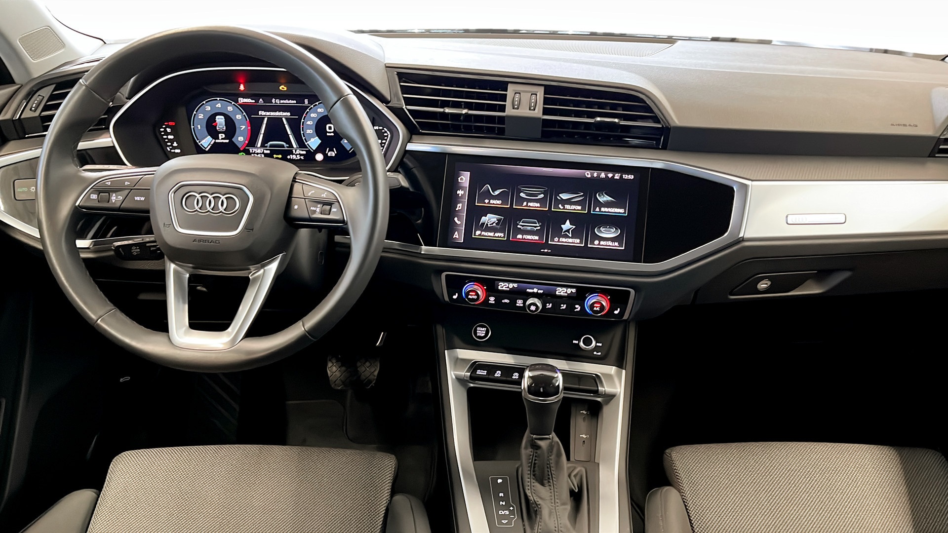 Audi Q3 HCN58R