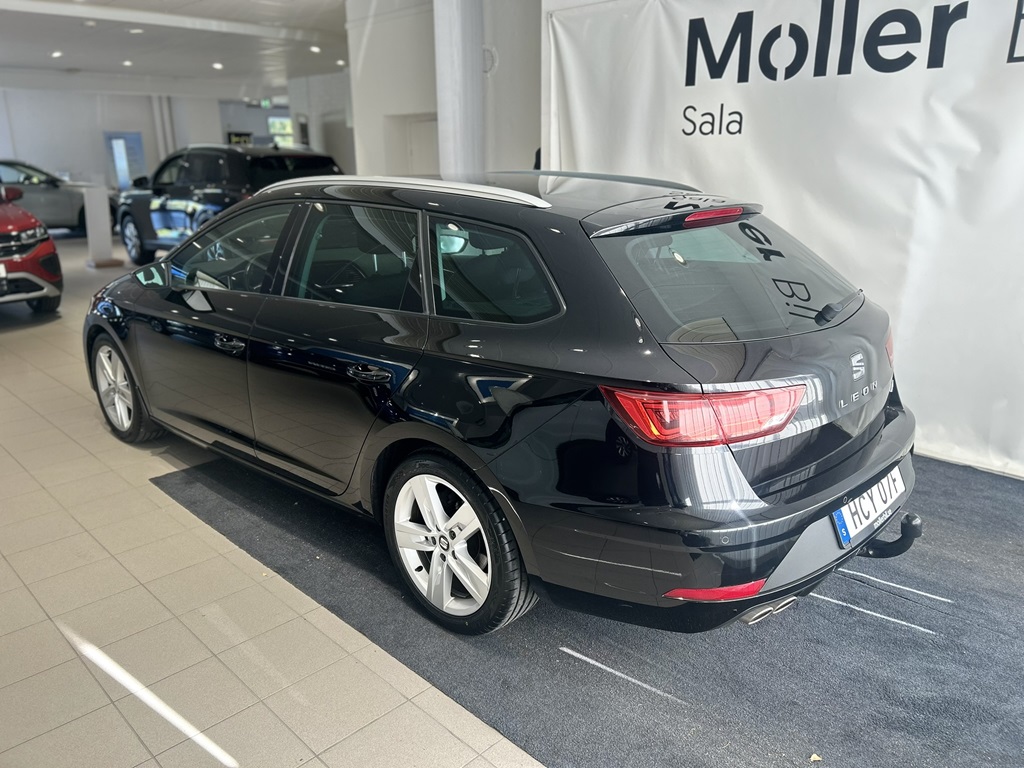 SEAT Leon SC HCY07F