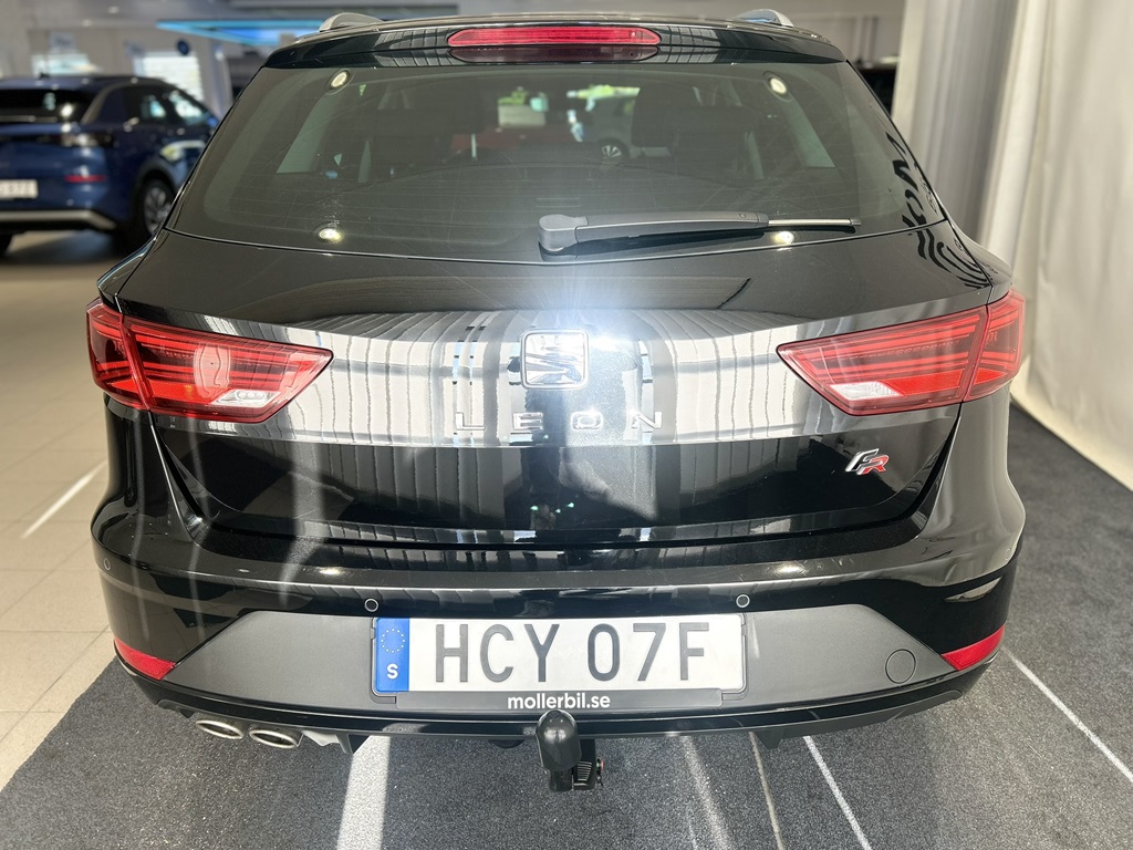 SEAT Leon SC HCY07F
