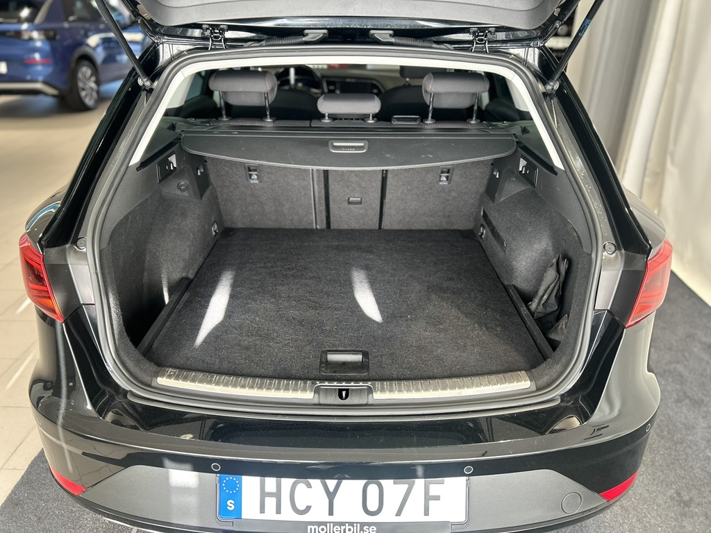 SEAT Leon SC HCY07F