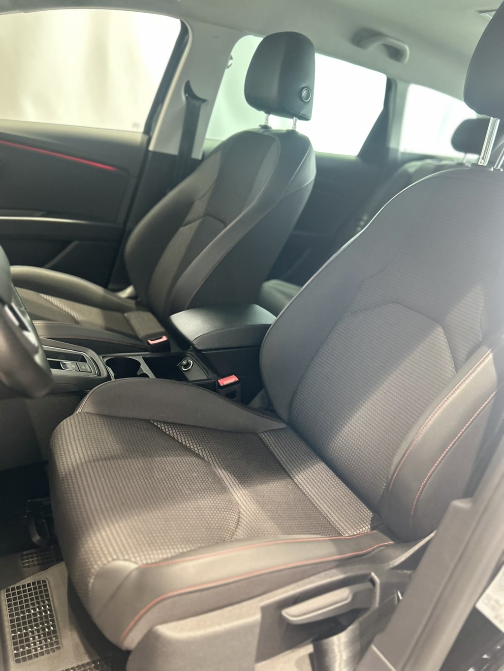 SEAT Leon SC HCY07F