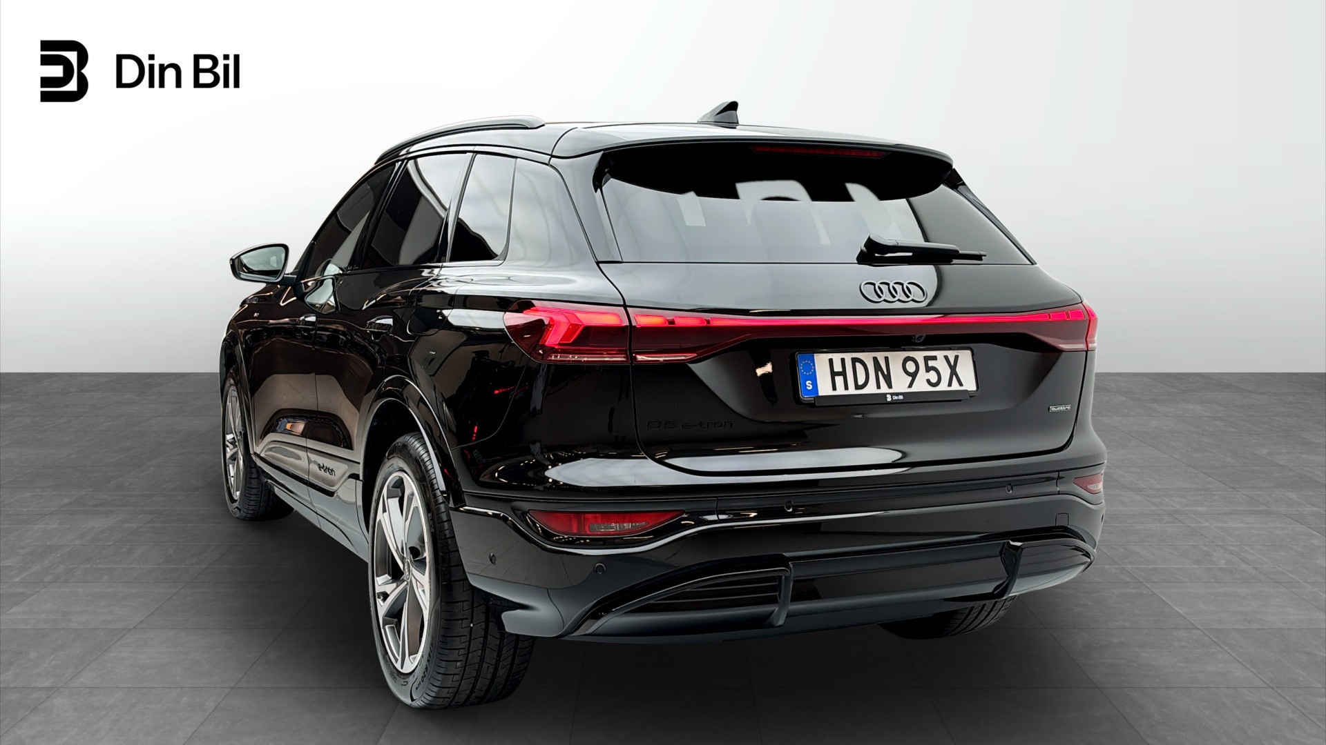 Audi Q6 e-tron HDN95X