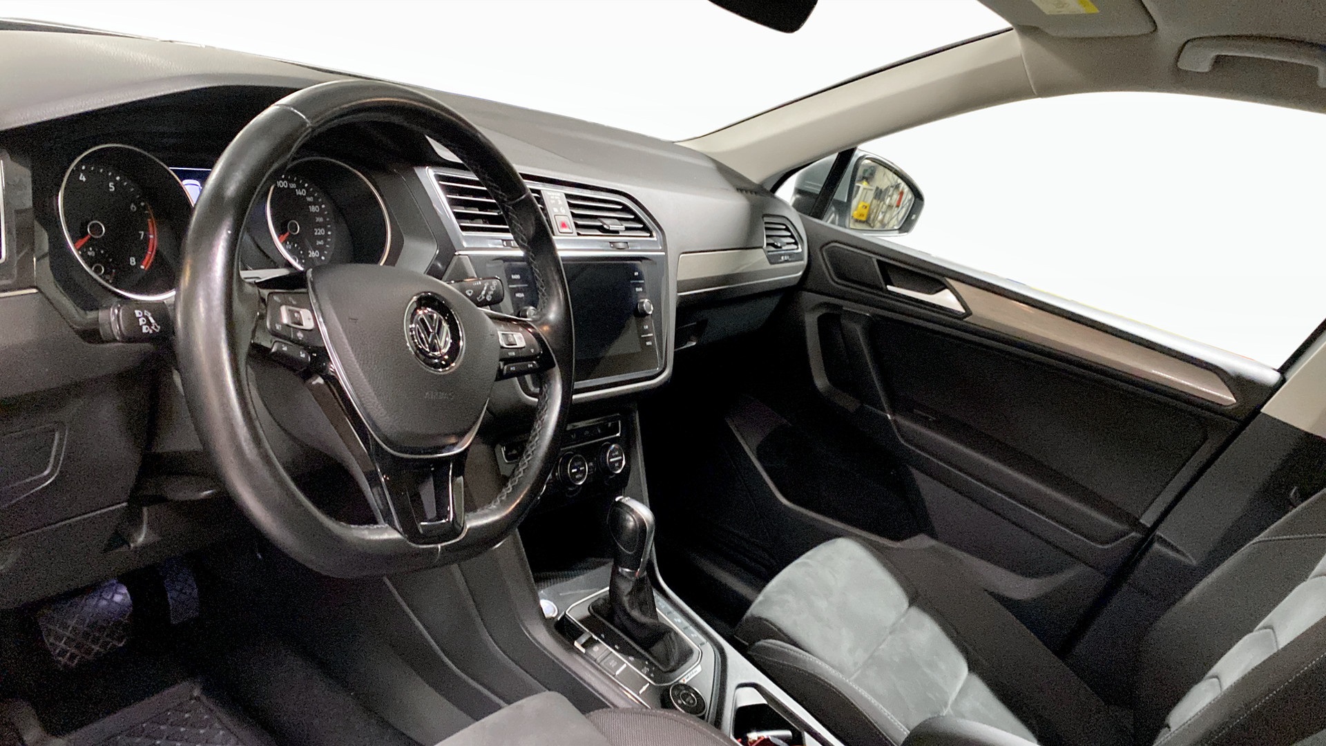 Volkswagen Tiguan Allspace HEM07A