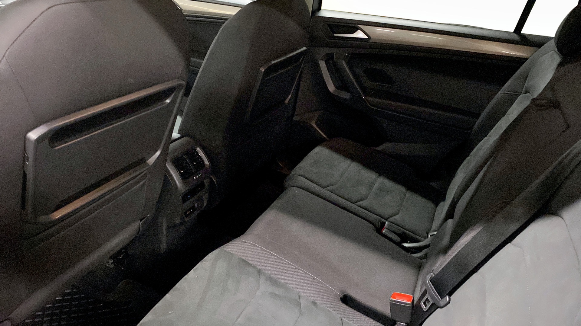 Volkswagen Tiguan Allspace HEM07A