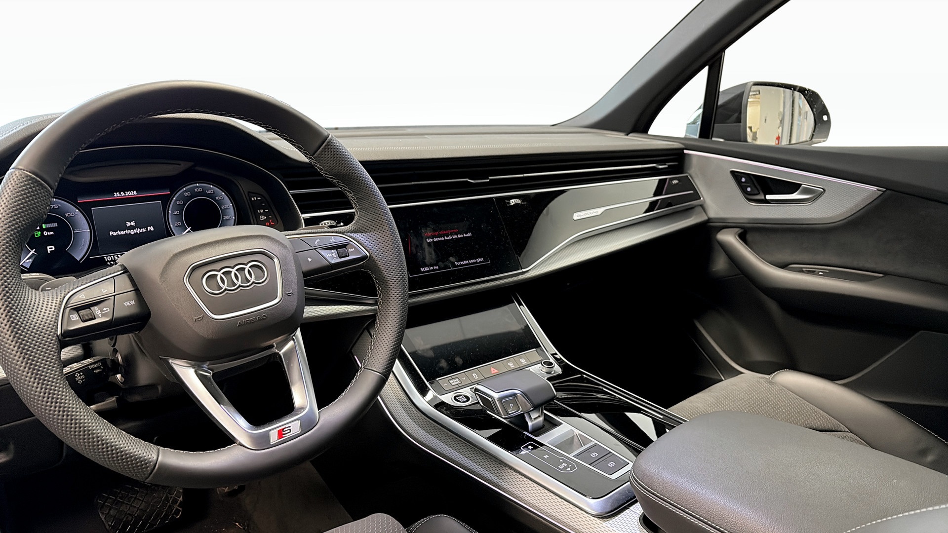 Audi Q7 HFJ10J