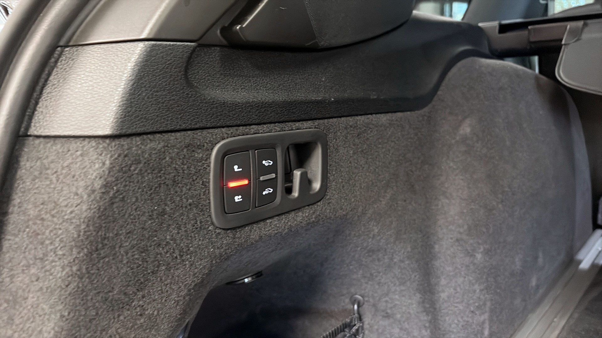 Audi Q7 HFJ10J