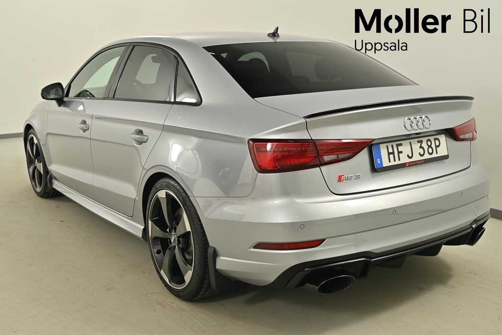 Audi RS3 HFJ38P