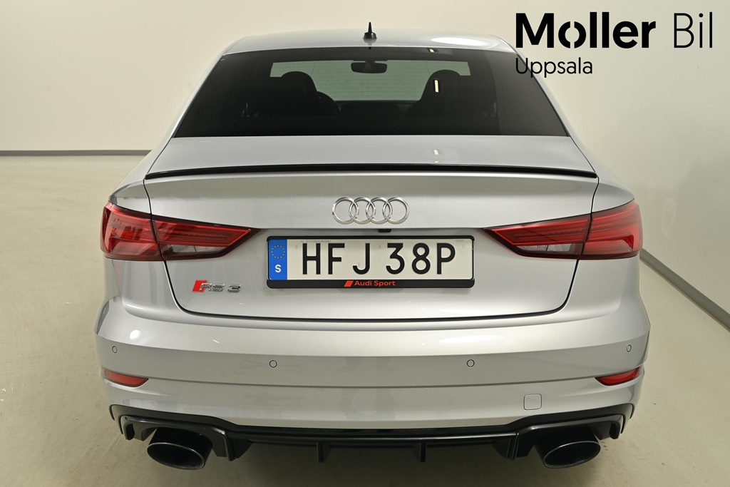 Audi RS3 HFJ38P