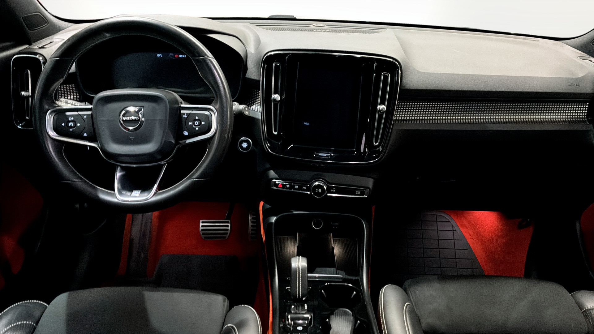 Volvo XC40 HFR38R