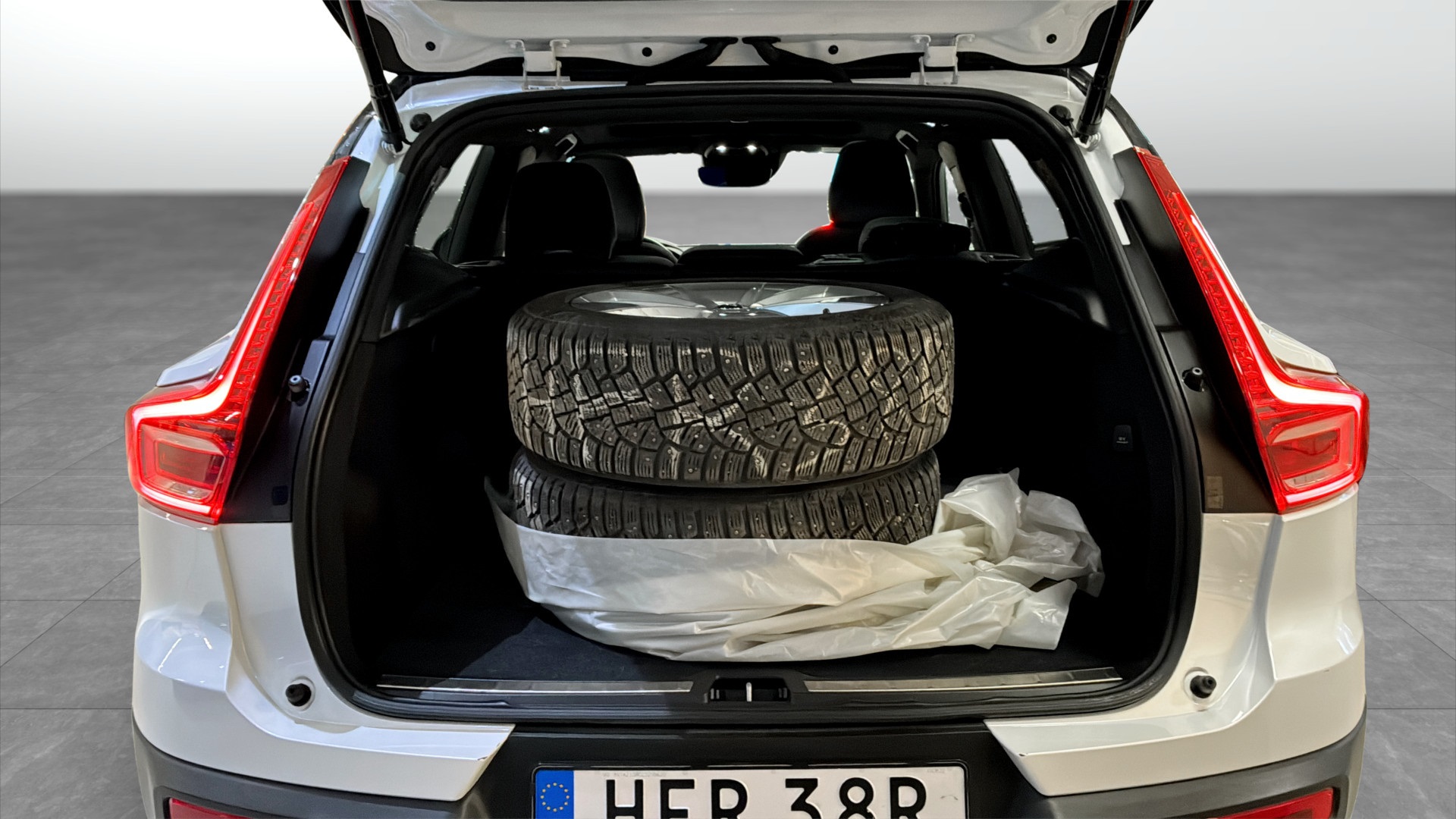 Volvo XC40 HFR38R