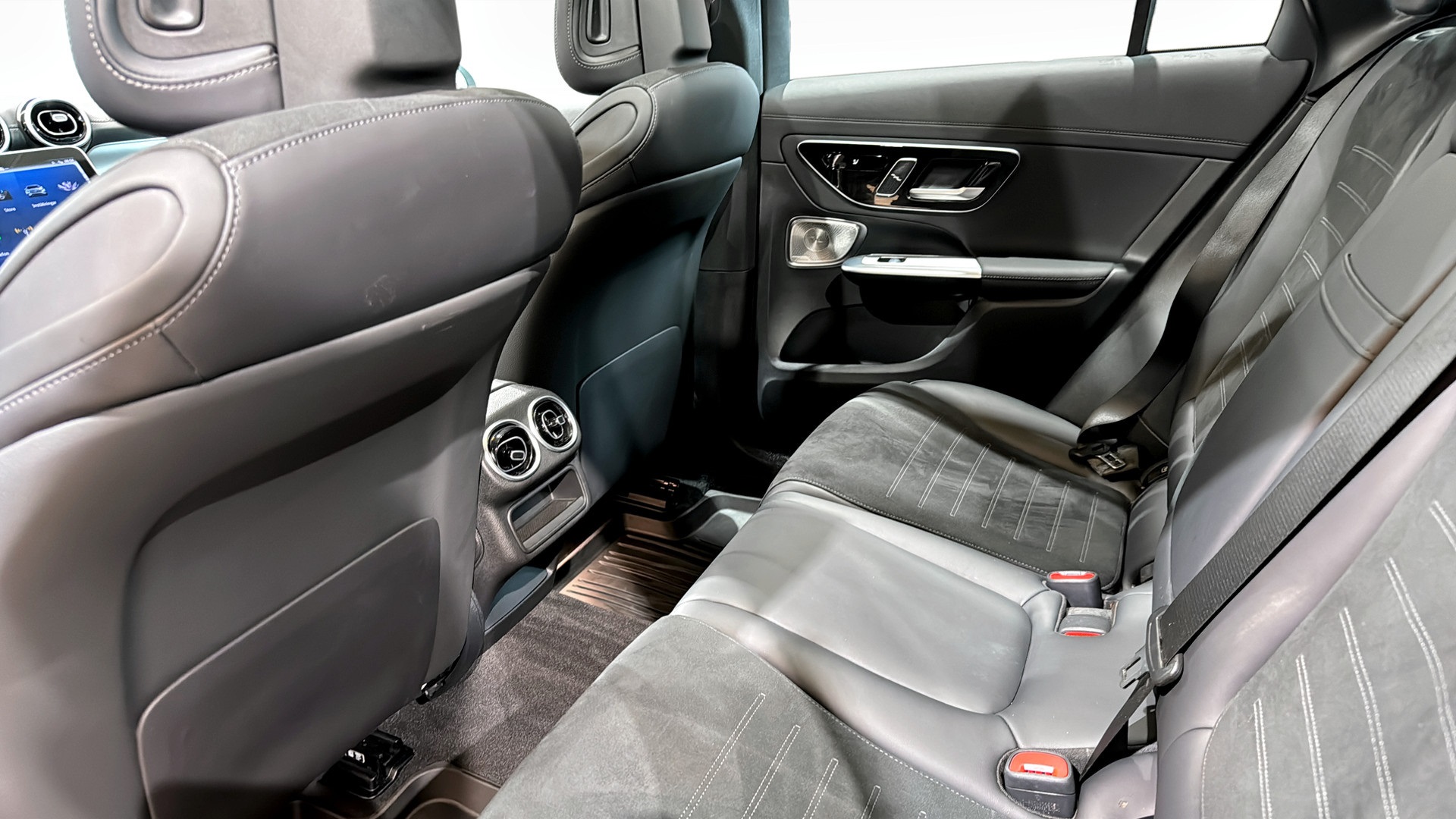 Mercedes GLC 300 HGC31A