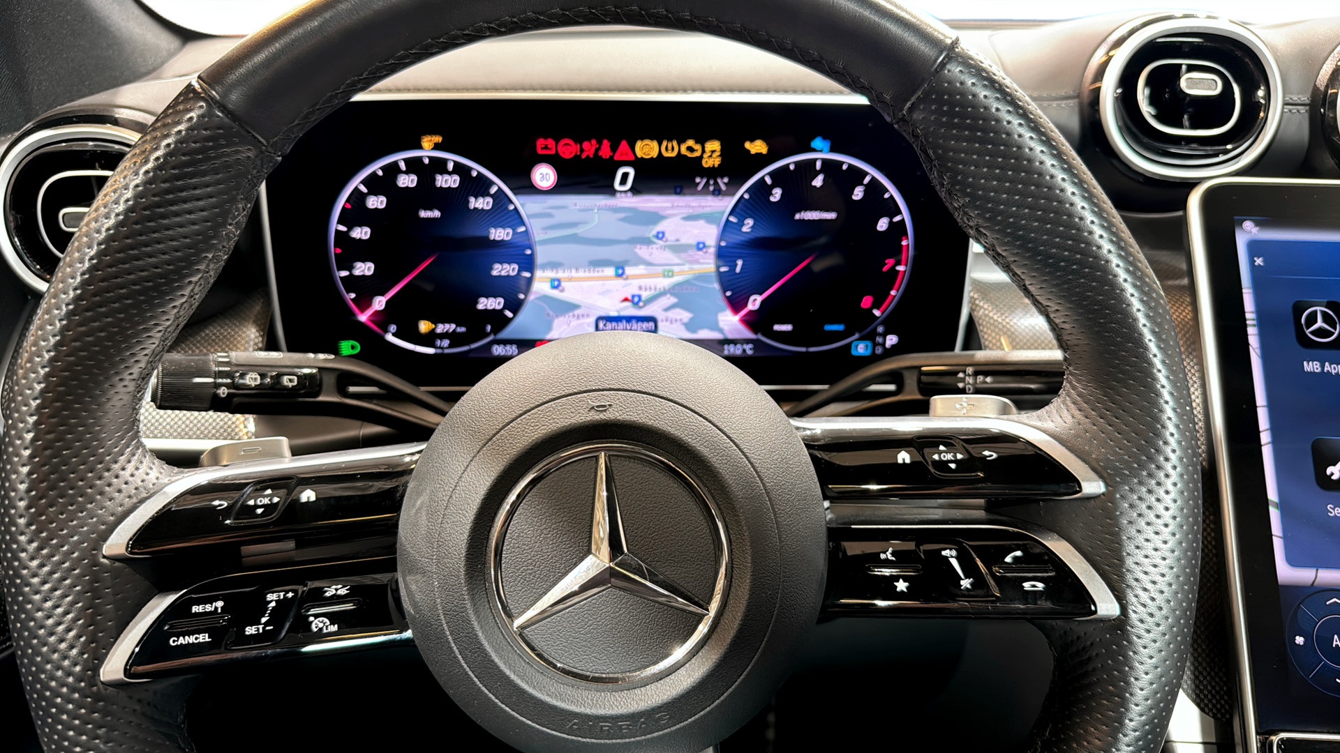 Mercedes GLC 300 HGC31A