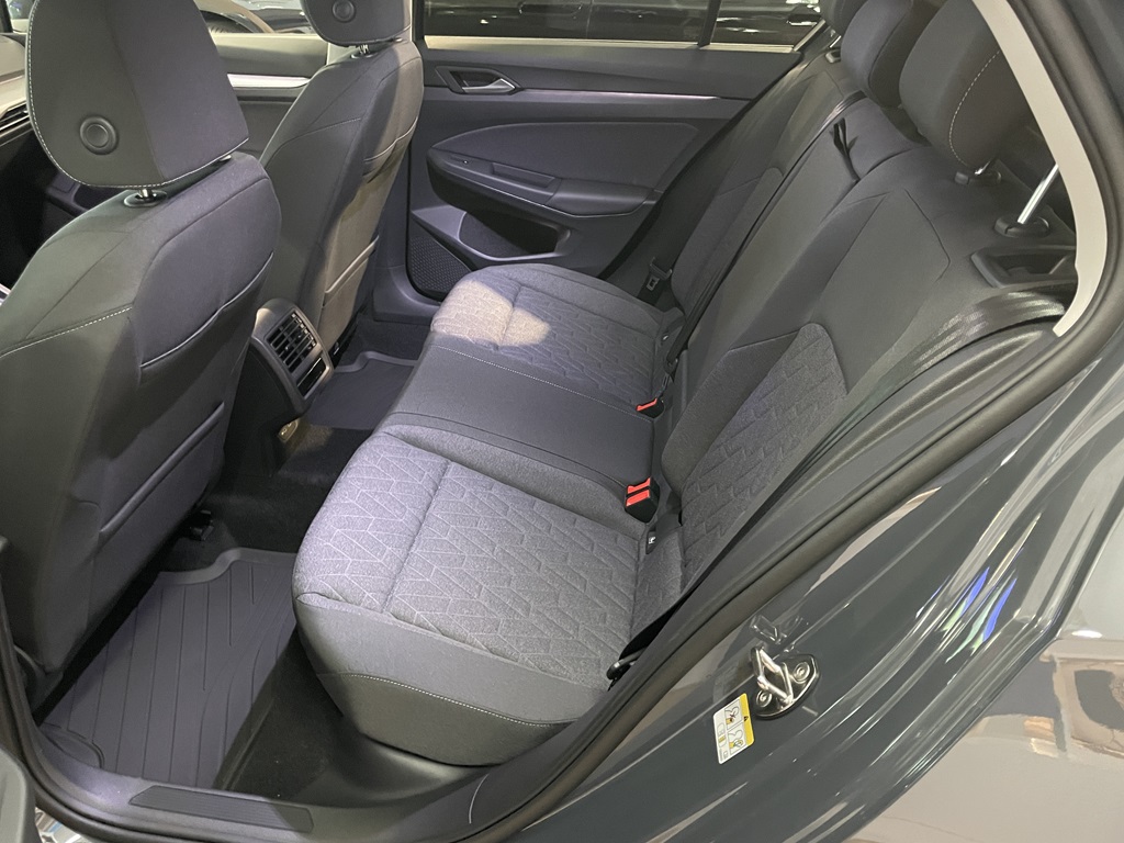 Volkswagen Golf HGH33P