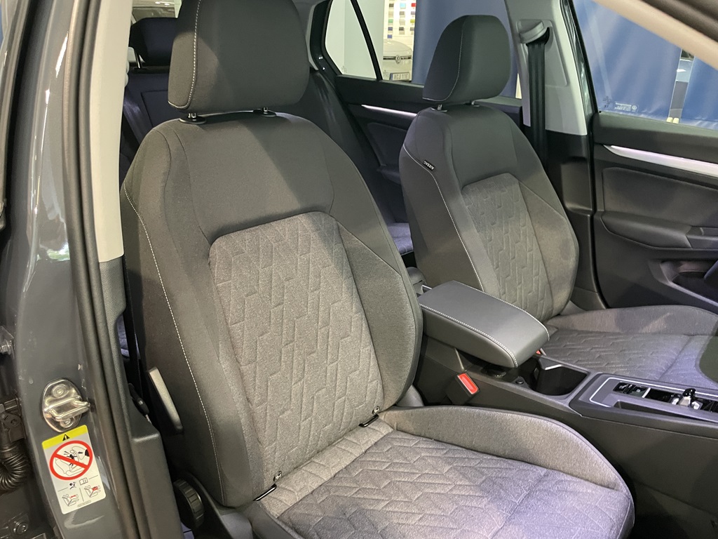 Volkswagen Golf HGH33P