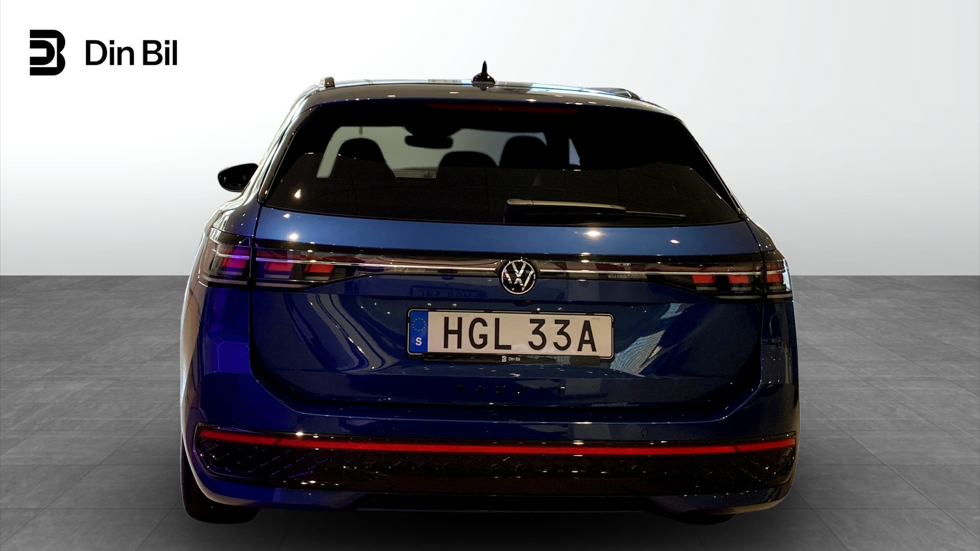 Volkswagen Passat HGL33A