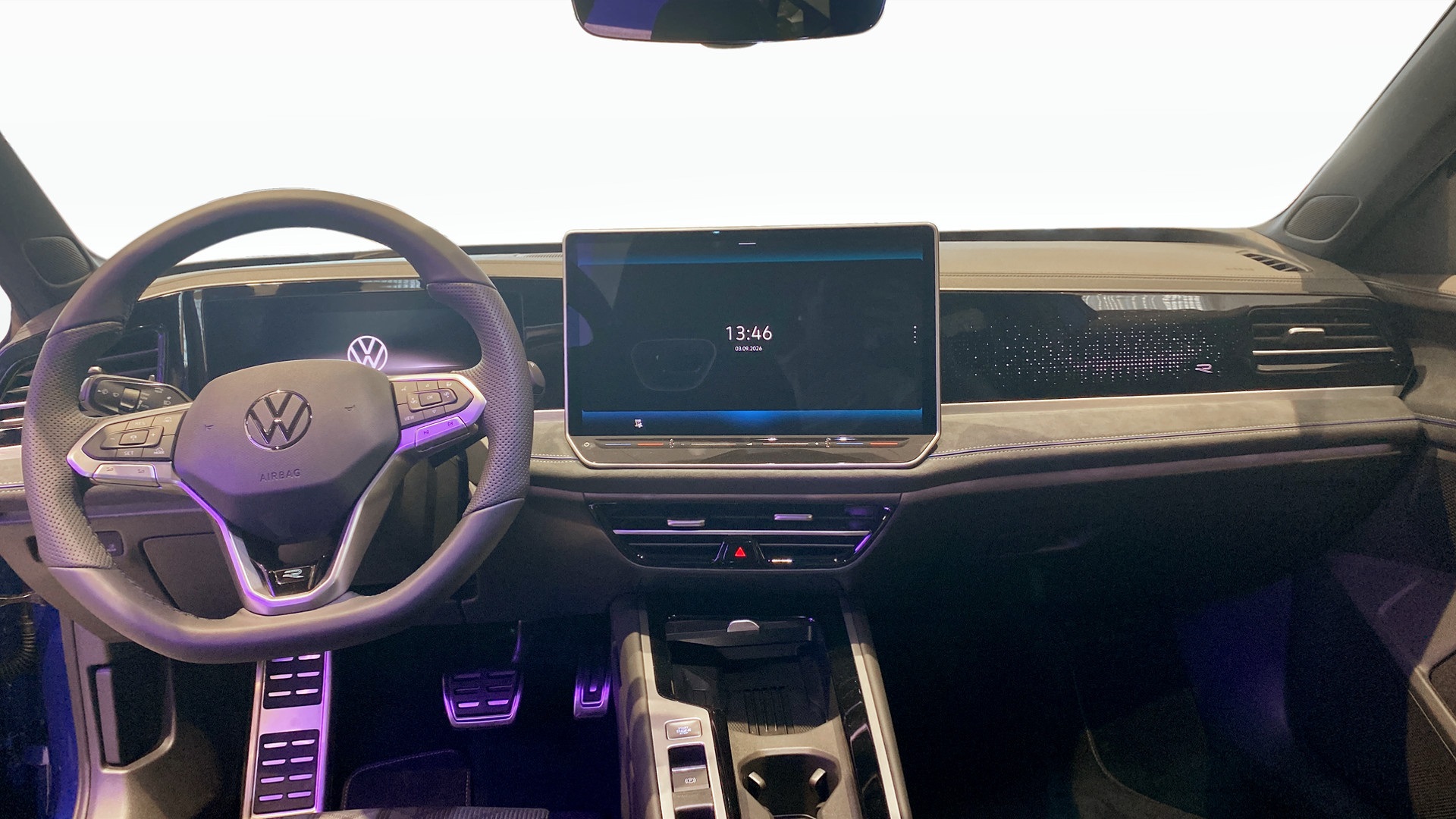 Volkswagen Passat HGL33A